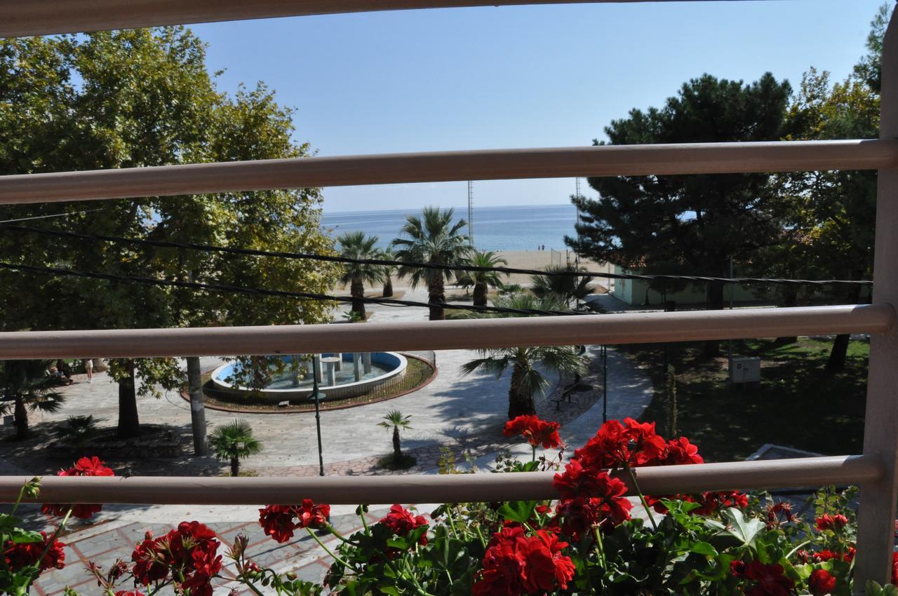 Al Mare Lägenhet Asprovalta Exteriör bild